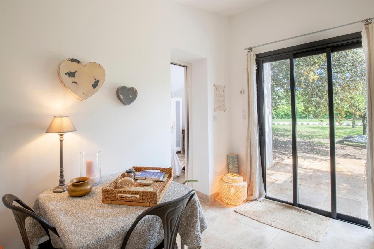 Holiday home Mas Coeur De Provence Calme Luxe Grand Parc Pernes-les-Fontaines